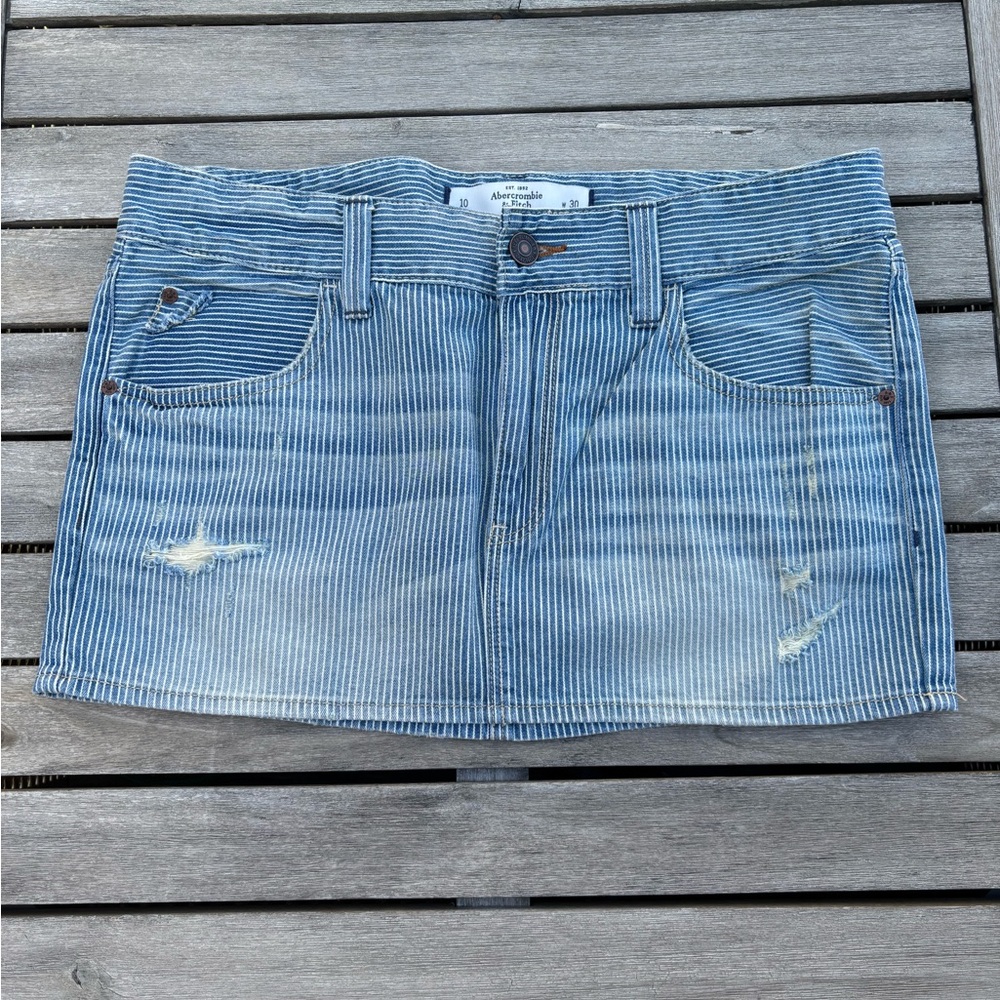 Abercrombie & Fitch Blue Striped Mini Skirt